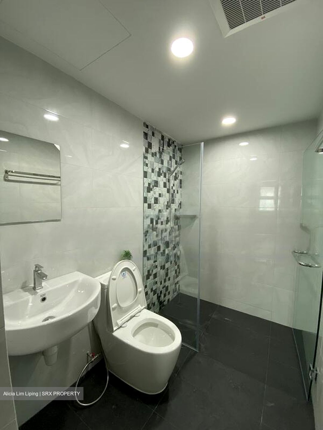 Crystal Dew (D14), Apartment #466364291